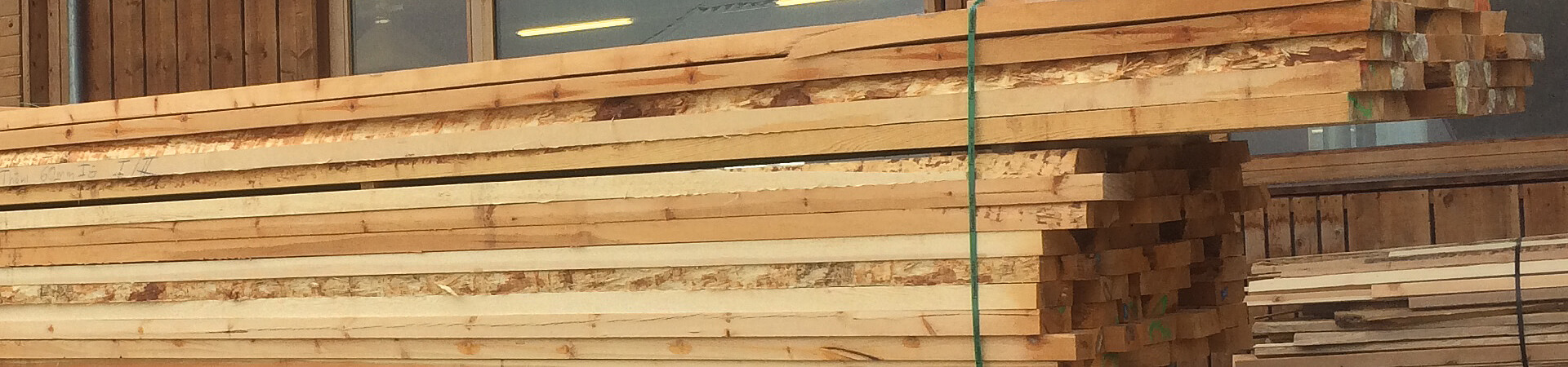 Holz für Schreiner und Fensterbauer vom Bergholzzentrum Florinett in Bergün
