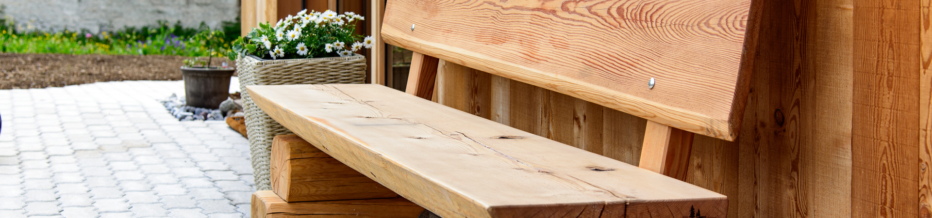 Holz für Tische und Bänke vom Bergholzzentrum Florinett in Bergün