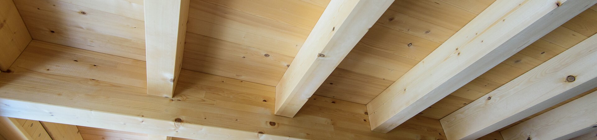 Holz für Dachkonstruktionen vom Bergholzzentrum Florinett in Bergün